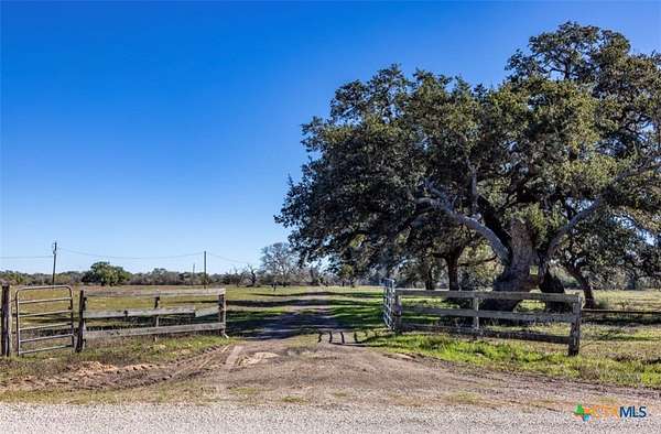 113 Acres of Improved Land for Sale in Edna, Texas