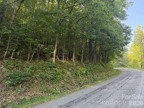 8.79 Acres of Residential Land for Sale in Waynesville, North Carolina