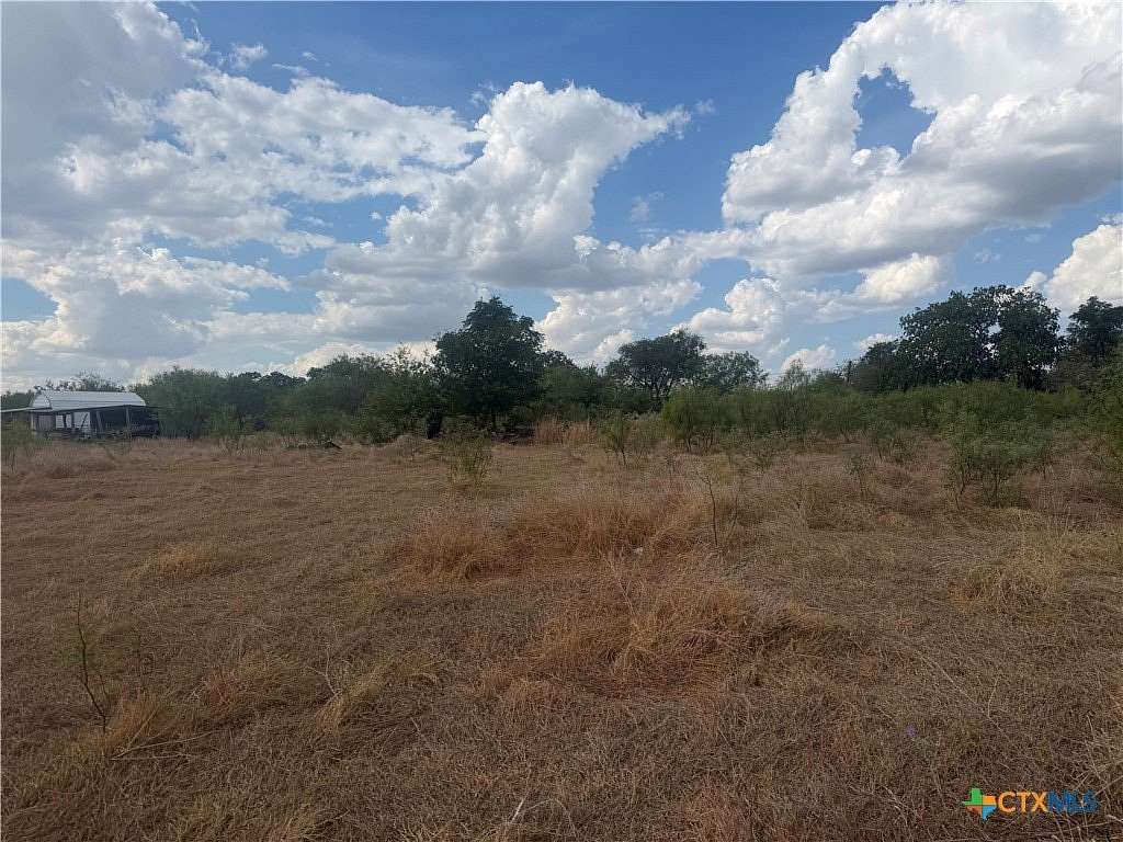 2 Acres of Residential Land for Sale in Gatesville, Texas