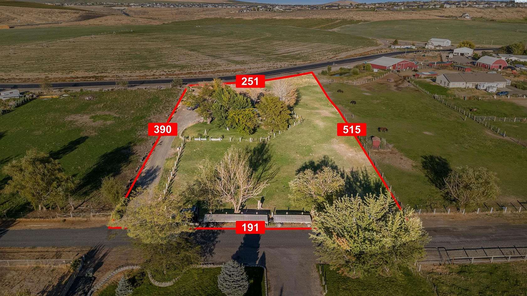 2 Acres of Land with Home for Sale in Benton City, Washington