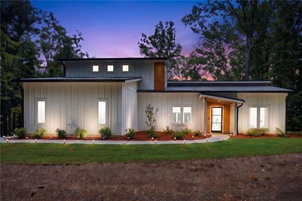 18.7 Acres of Land with Home for Lease in Eatonton, Georgia