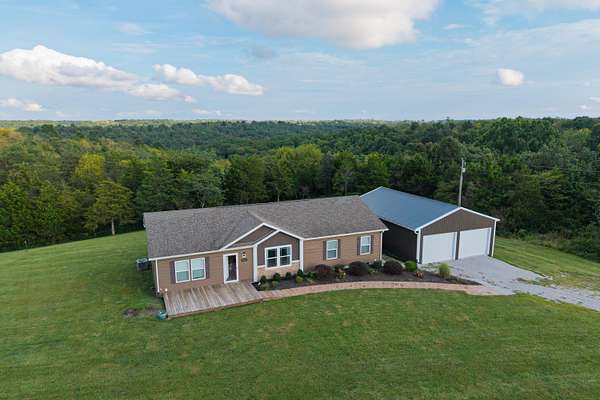 14.5 Acres of Recreational Land with Home for Sale in Williamstown, Kentucky