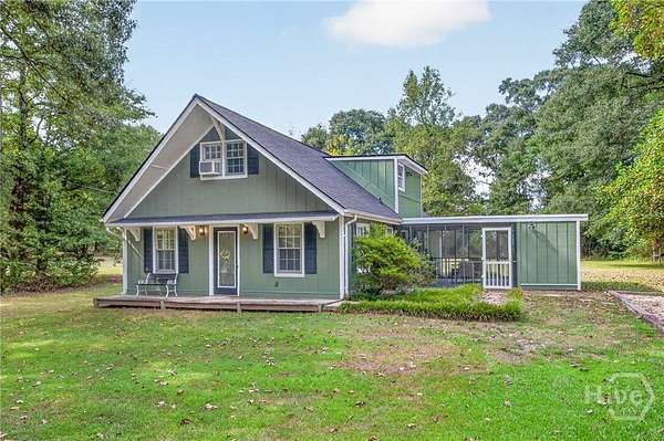 1.54 Acres of Land with Home for Sale in Winterville, Georgia