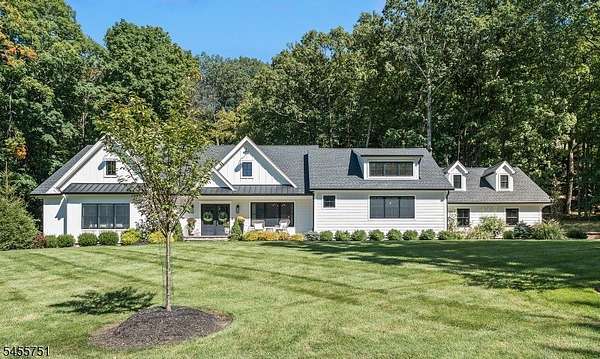 2 Acres of Land with Home for Sale in Kinnelon, New Jersey