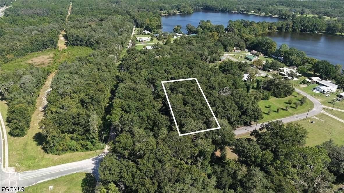 0.37 Acres of Residential Land for Sale in Interlachen, Florida