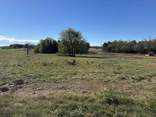 5 Acres of Residential Land for Sale in Lewisburg, Tennessee