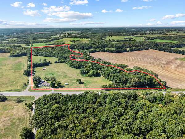 28.8 Acres of Land with Home for Sale in Whitewright, Texas