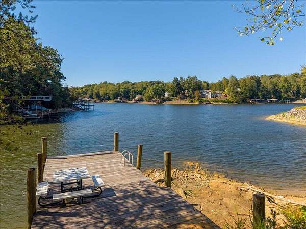 1.42 Acres of Residential Land for Sale in Goodview, Virginia