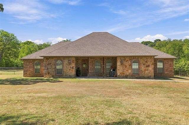 3.26 Acres of Land with Home for Sale in Durant, Oklahoma