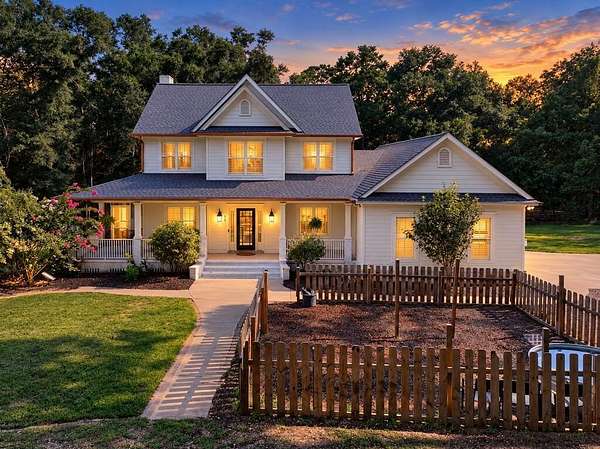 19.4 Acres of Land with Home for Sale in Boston, Georgia