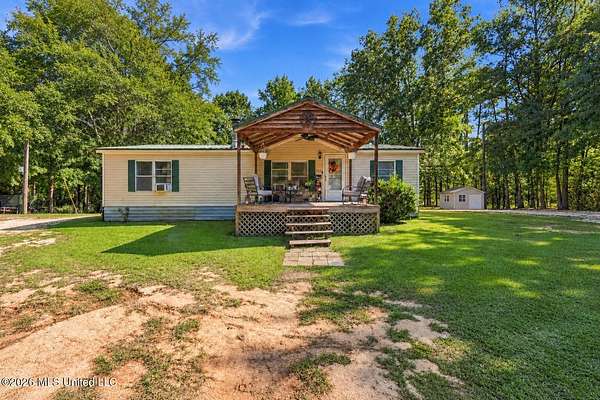 2 Acres of Land with Home for Sale in Summit, Mississippi