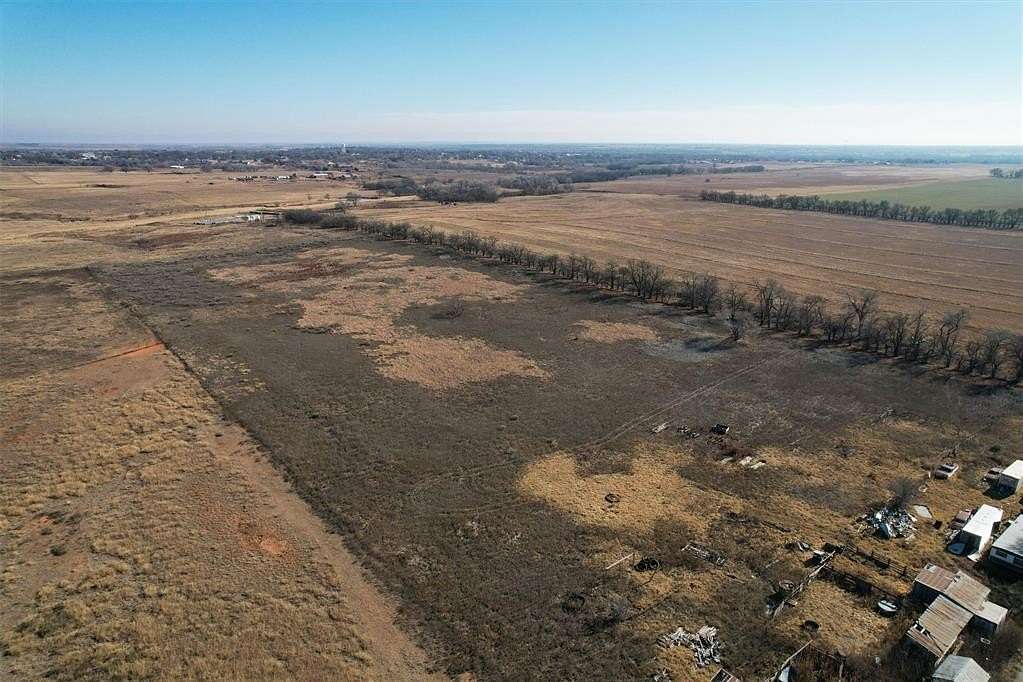 11 Acres of Recreational & Residential Land for Sale in Sayre, Oklahoma