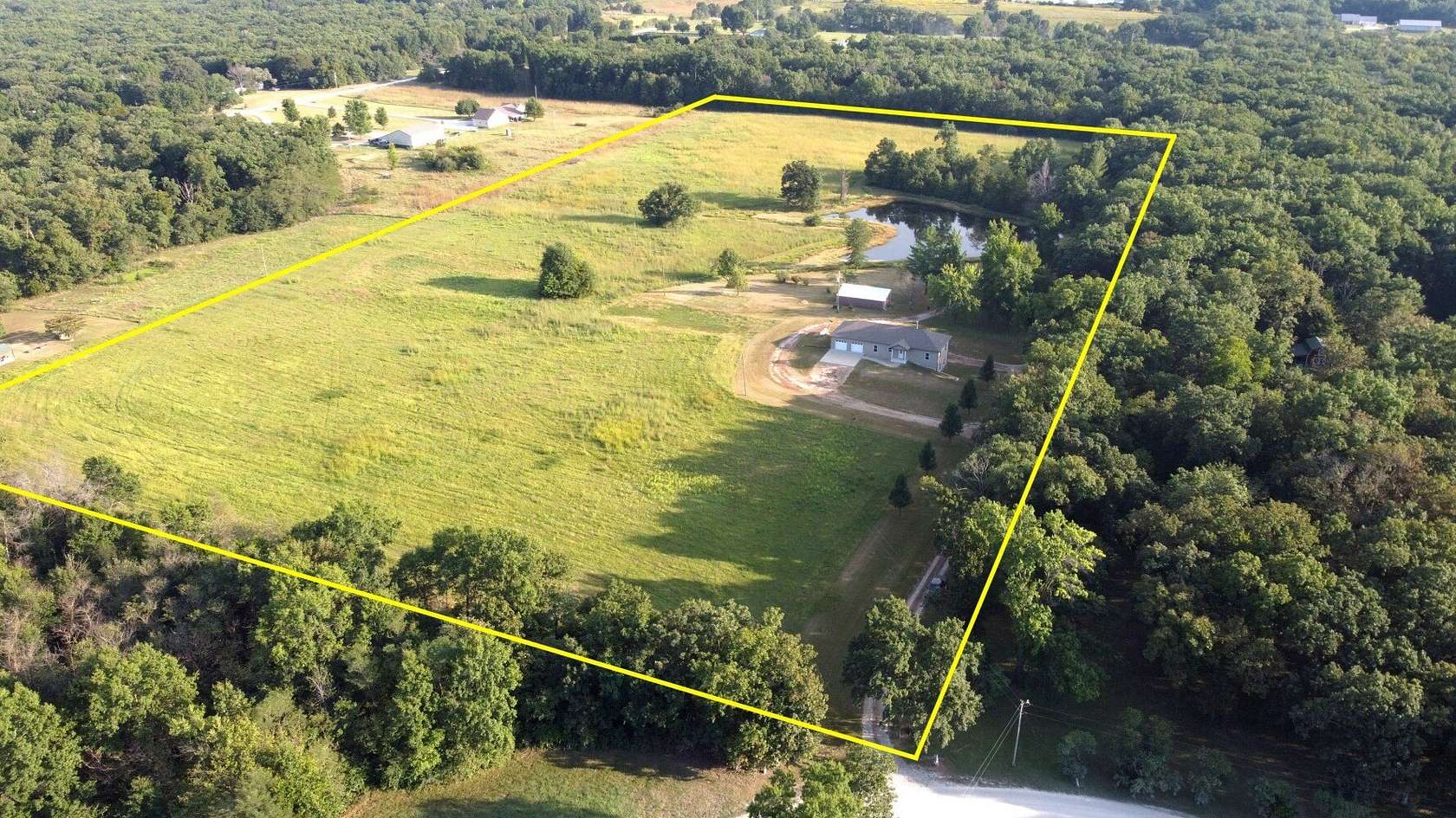 20 Acres of Land with Home for Sale in Auxvasse, Missouri