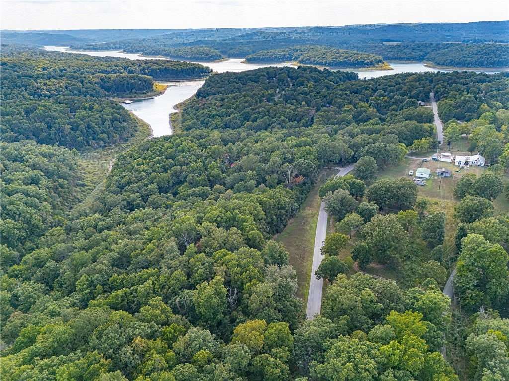 5 Acres of Land for Sale in Bull Shoals, Arkansas