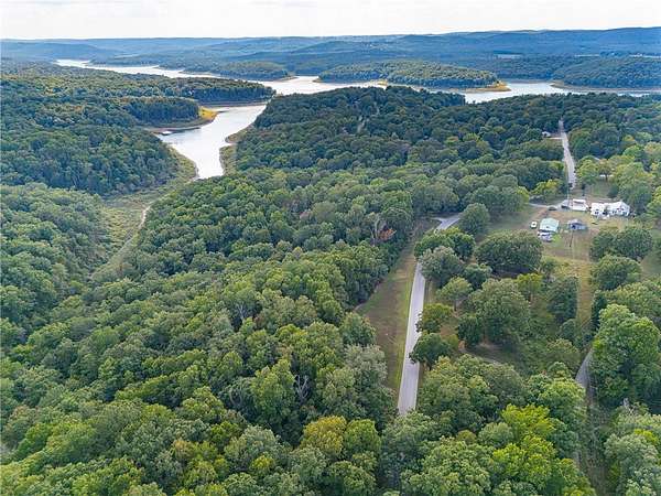 5 Acres of Land for Sale in Bull Shoals, Arkansas