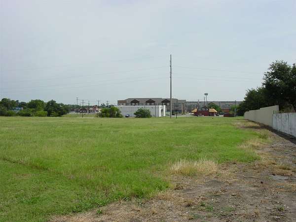 2 Acres of Residential Land for Sale in Mesquite, Texas