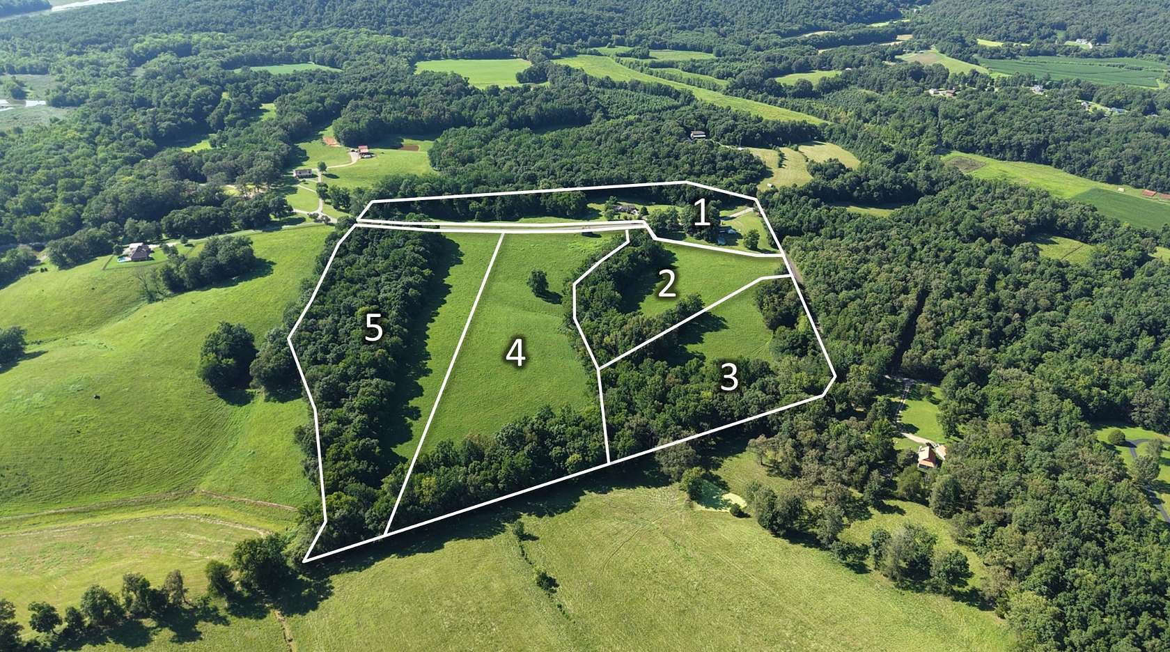 37 Acres of Land for Auction in Dover, Tennessee