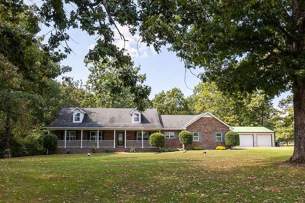 7 Acres of Land with Home for Sale in Westmoreland, Tennessee