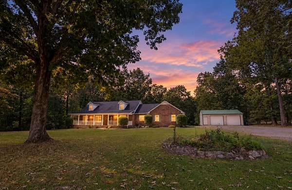 7 Acres of Land with Home for Sale in Westmoreland, Tennessee