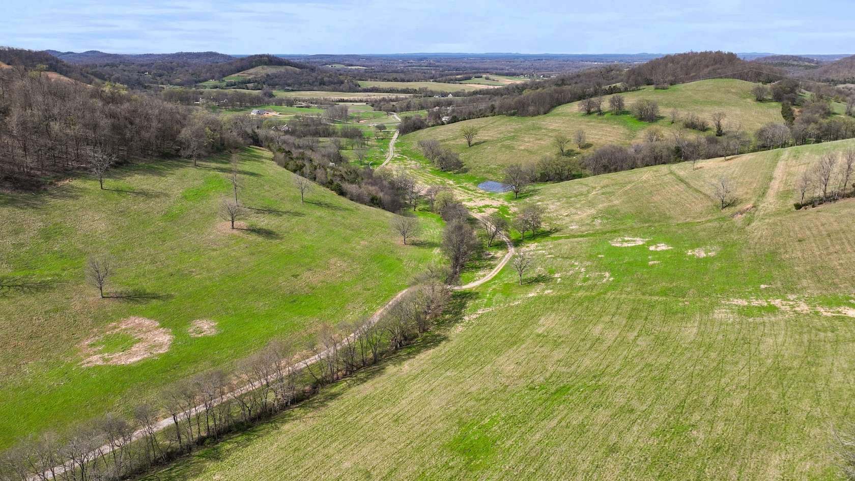 16 Acres of Recreational Land for Auction in Shelbyville, Tennessee