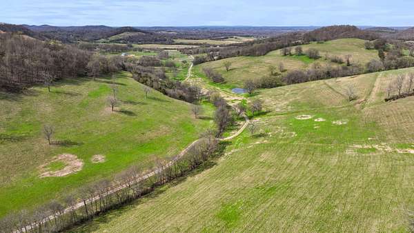 16 Acres of Recreational Land for Auction in Shelbyville, Tennessee