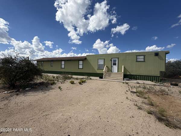 2.33 Acres of Land with Home for Lease in Wilhoit, Arizona