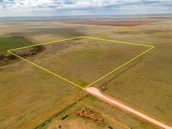 10.1 Acres of Land for Sale in Amarillo, Texas