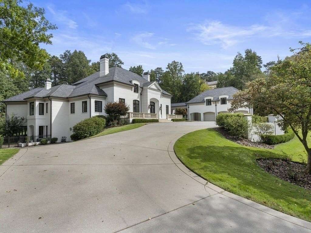 3.7 Acres of Land with Home for Lease in Atlanta, Georgia