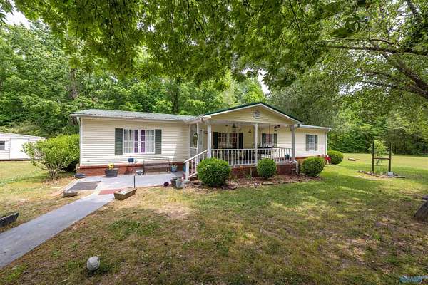 78 Acres of Land with Home for Sale in Hamilton, Alabama