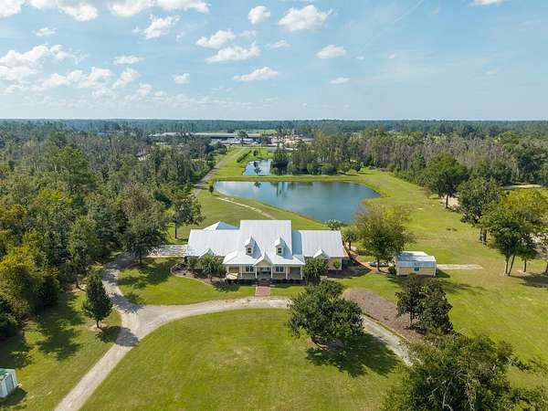 5.47 Acres of Land with Home for Sale in Valdosta, Georgia