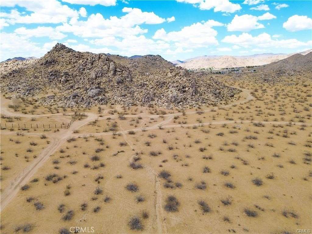 5 Acres of Residential Land for Sale in Apple Valley, California