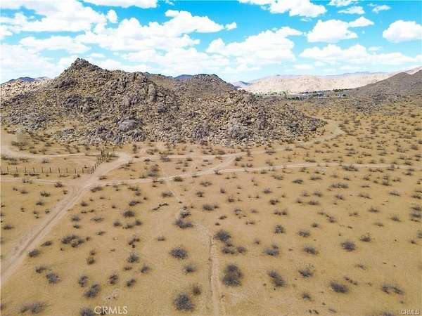 5 Acres of Residential Land for Sale in Apple Valley, California