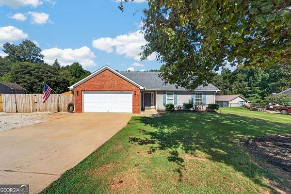 1.5 Acres of Land with Home for Sale in Eatonton, Georgia