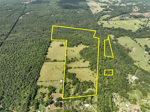 70 Acres of Recreational Land for Sale in Jacksonville, Texas