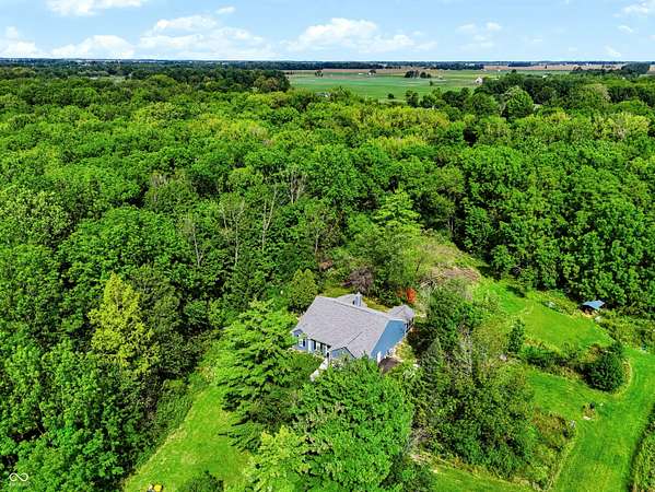 18.9 Acres of Land with Home for Sale in Zionsville, Indiana