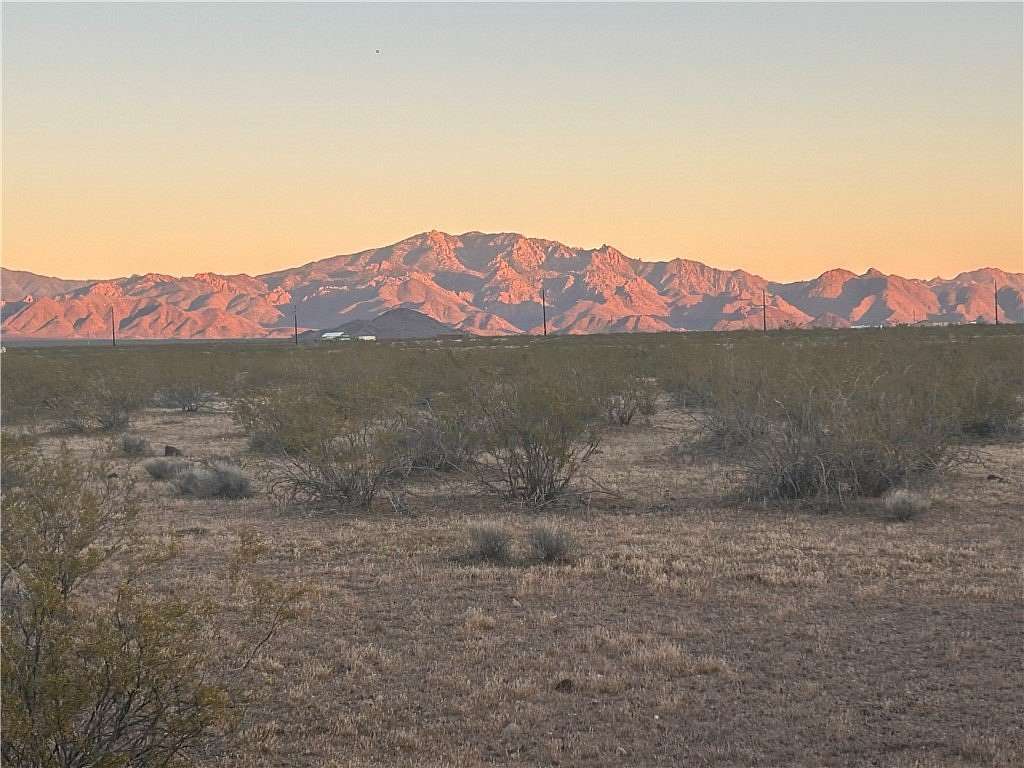 50.6 Acres of Land for Sale in Golden Valley, Arizona