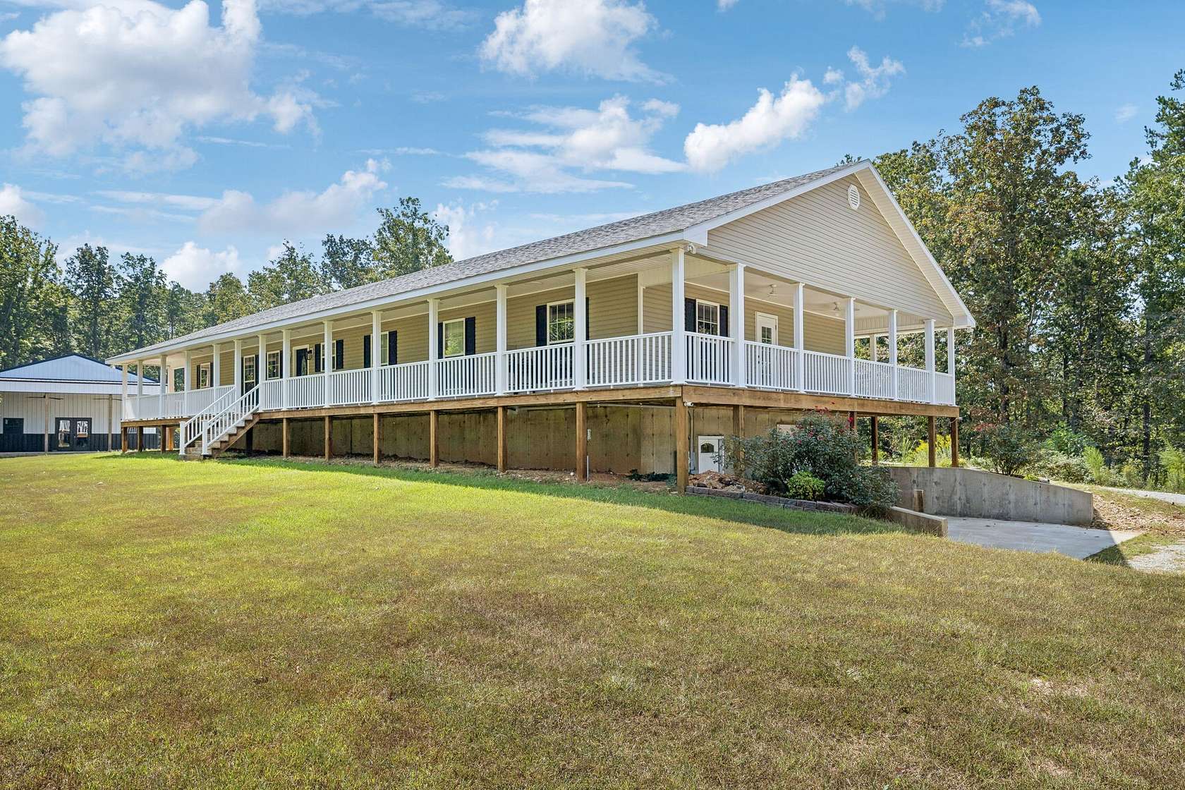 9.49 Acres of Land with Home for Sale in Hohenwald, Tennessee