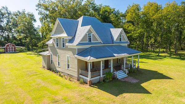 9.4 Acres of Land with Home for Sale in Dixie, Georgia