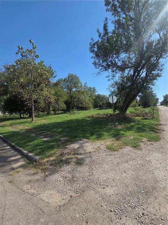 0.07 Acres of Land for Sale in Mulberry, Kansas