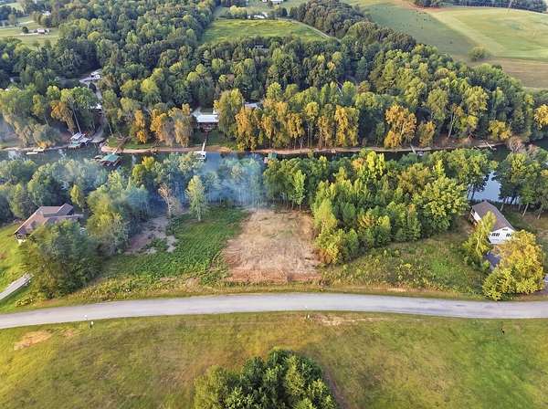 0.7 Acres of Land for Sale in Sparta, Tennessee