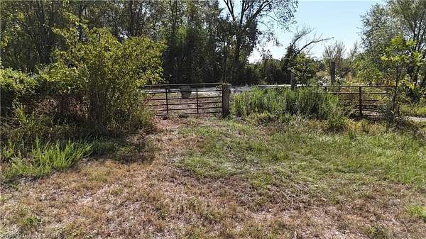 39 Acres of Agricultural & Residential Land for Sale in Muldrow, Oklahoma