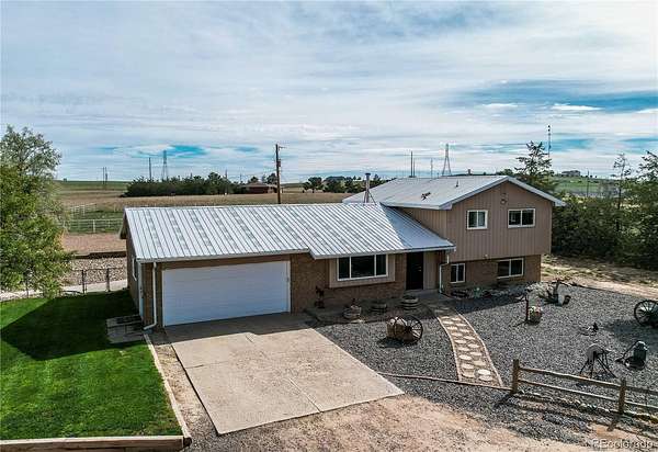 15.9 Acres of Land with Home for Sale in Fort Lupton, Colorado