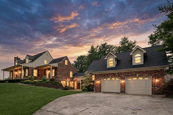 29.6 Acres of Land with Home for Sale in Shelbyville, Kentucky