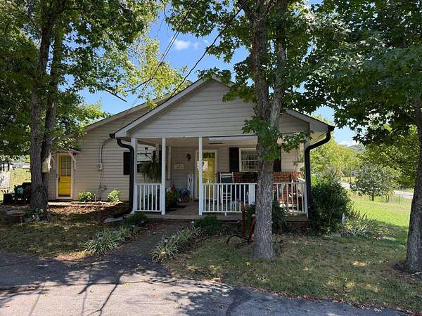 6 Acres of Land with Home for Sale in Powell, Tennessee