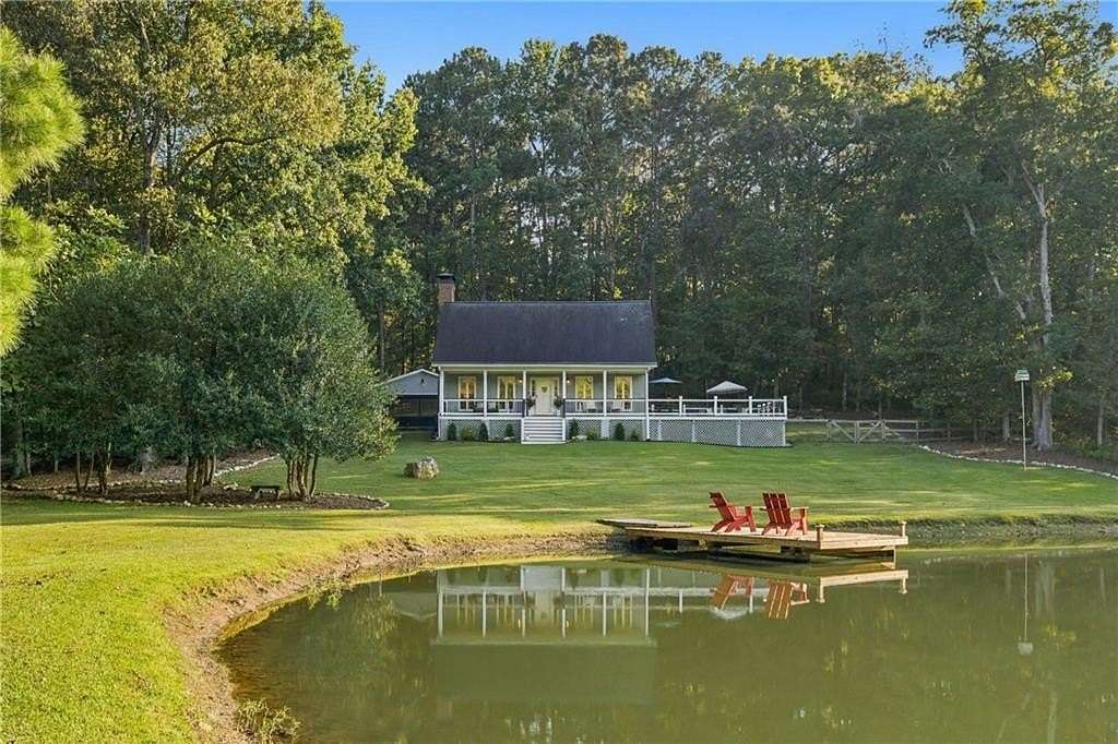 10.4 Acres of Recreational Land with Home for Sale in Acworth, Georgia