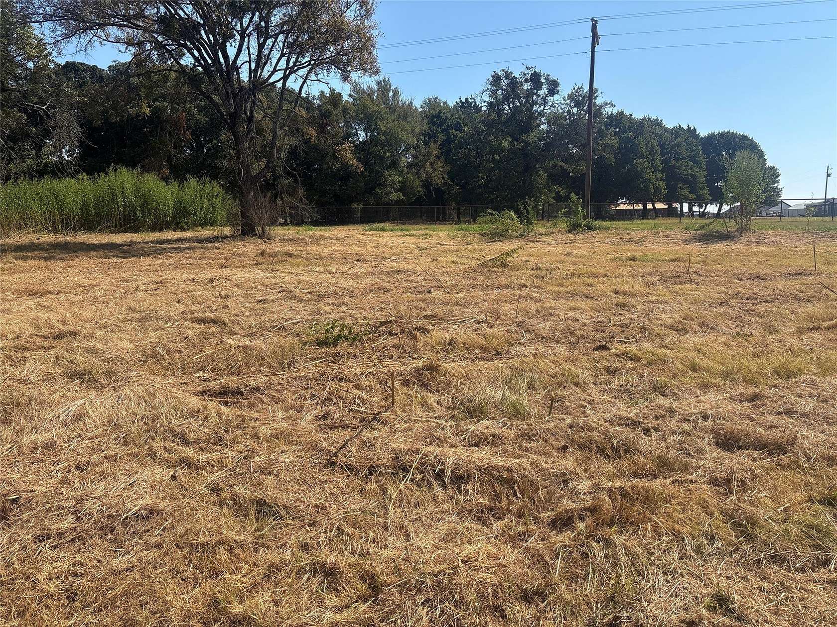 2.5 Acres of Residential Land for Sale in Whitesboro, Texas