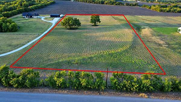 5 Acres of Residential Land for Sale in Sadler, Texas