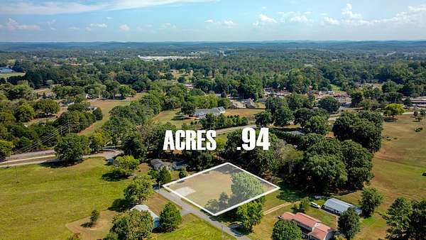 0.94 Acres of Residential Land for Sale in Chickamauga, Georgia