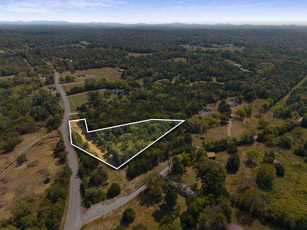 1.2 Acres of Residential Land for Sale in Lebanon, Tennessee