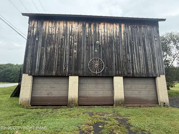 15.8 Acres of Land with Home for Sale in Dingmans Ferry, Pennsylvania